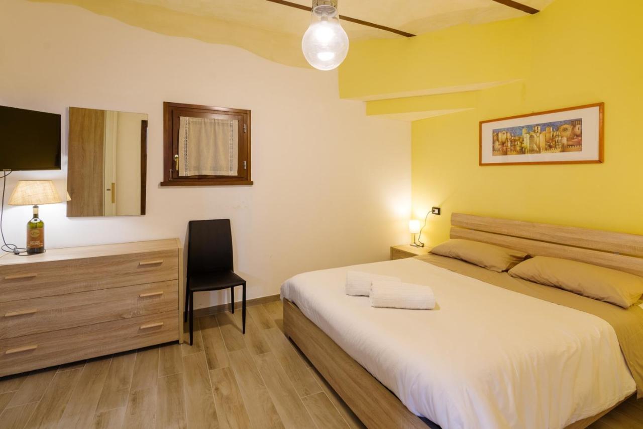 Il Tramonto Holidays Apartment Trevi Bagian luar foto