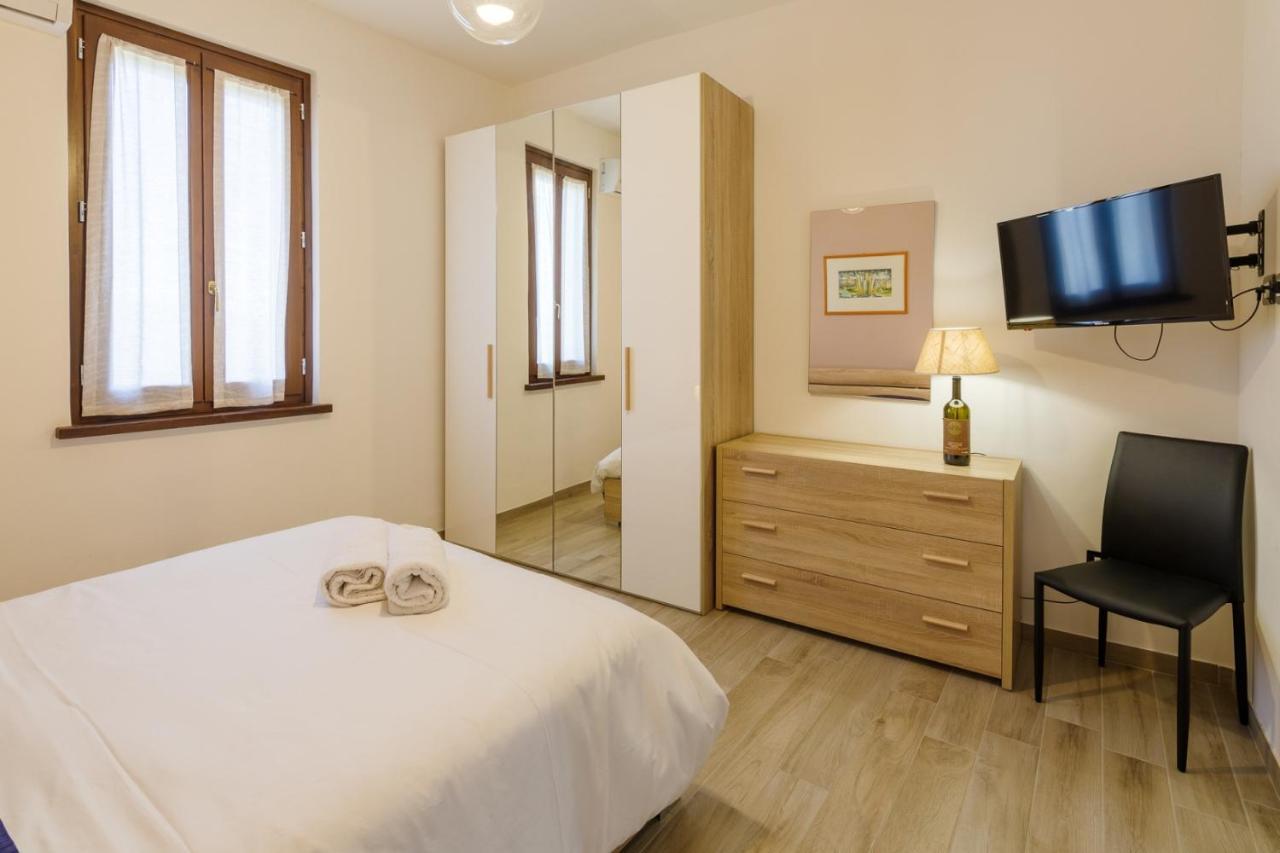 Il Tramonto Holidays Apartment Trevi Bagian luar foto